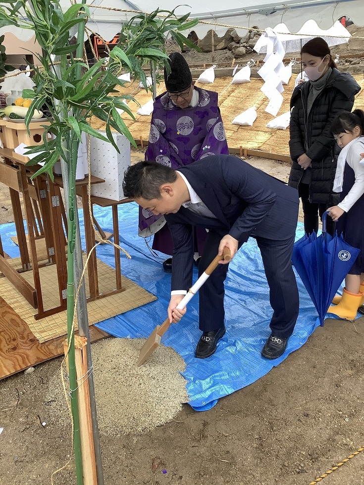 うがち初め