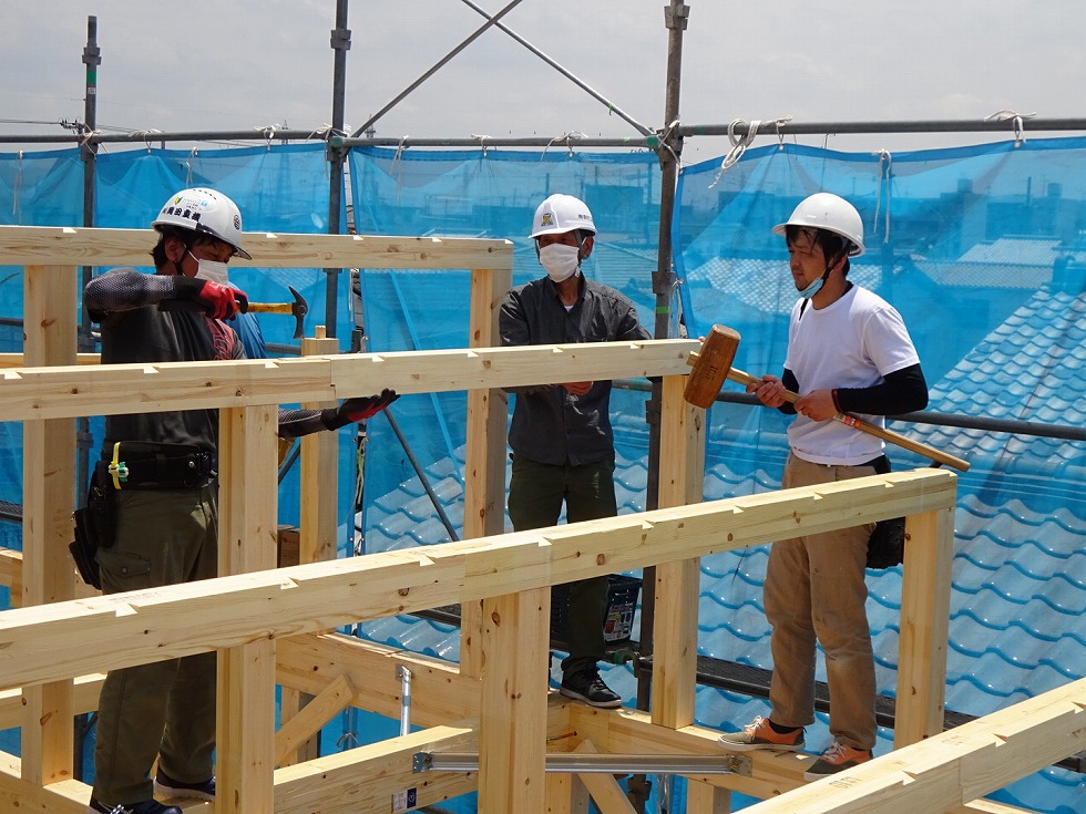 　建て替え　新築　