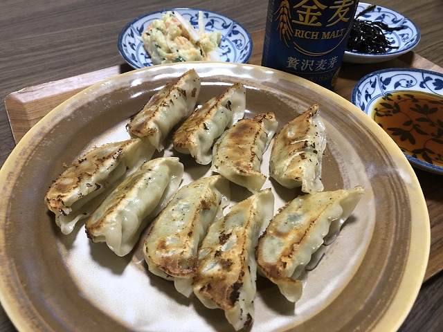 餃子の雪松