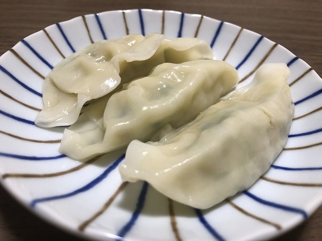 餃子の雪松