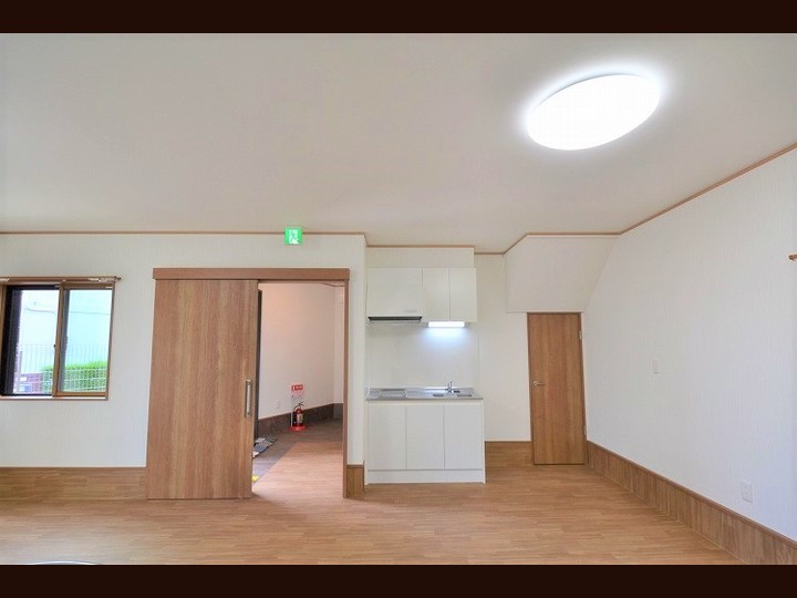 ＩＨコンロ＆電温水栓付きキッチン