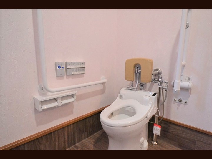 １階 バリアフリー 多目的トイレ