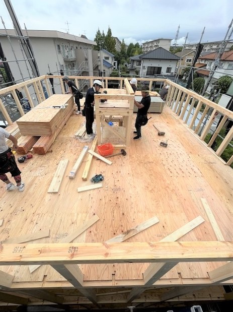 レジアス男山松里 織田様邸棟上げ工事