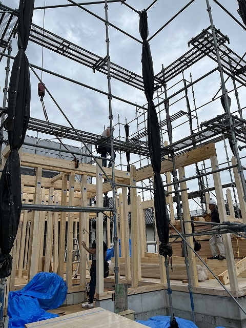 レジアス男山松里 織田様邸棟上げ工事