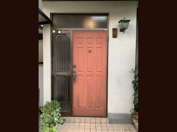 ｂｅｆｏｒｅ　玄関ドア