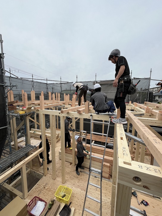 男山松里Ｍ様邸棟上げ18