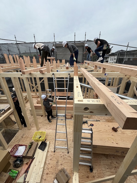 男山松里Ｍ様邸棟上げ19