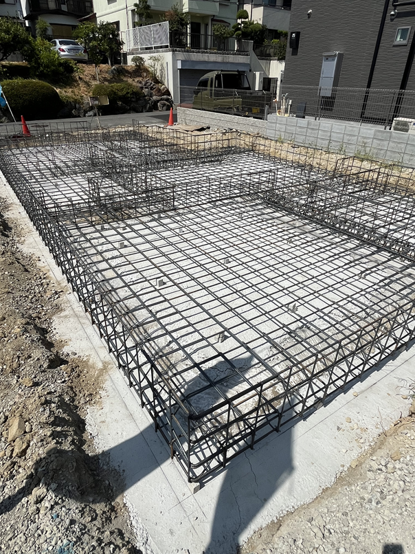 寝屋川市八幡台2