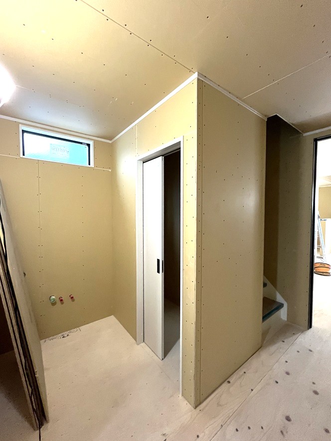 寝屋川市八幡台7