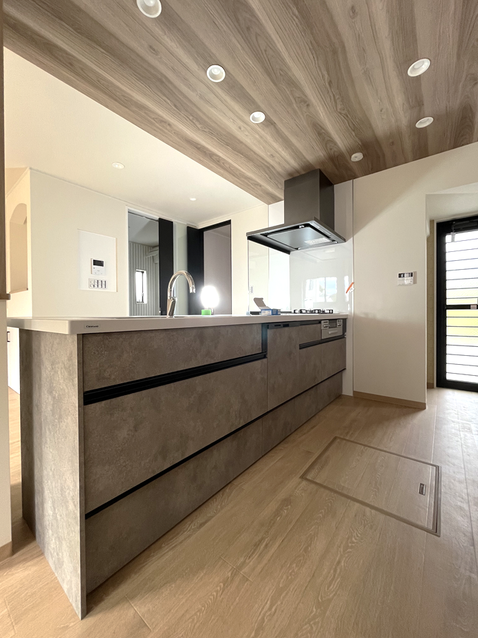 寝屋川市八幡台7