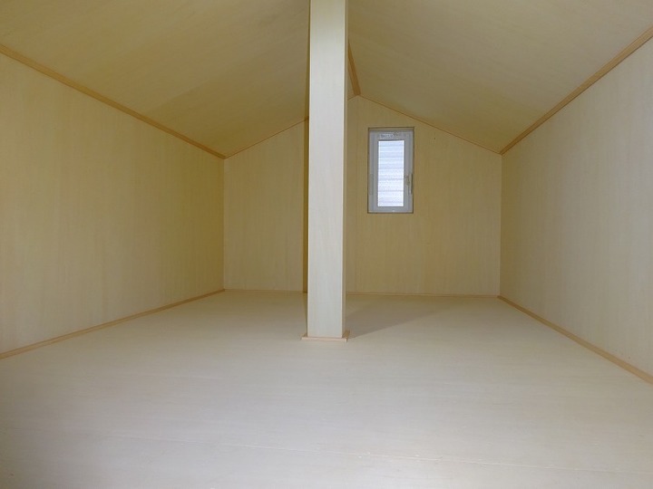 小屋裏収納庫