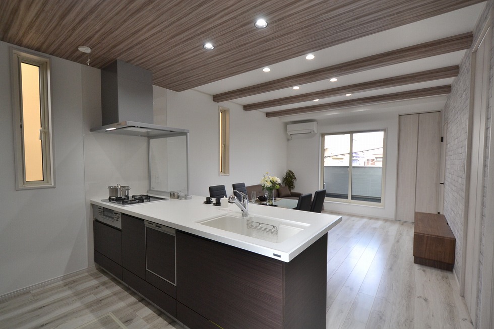 奈村工務店　交野市私部　モデルハウス