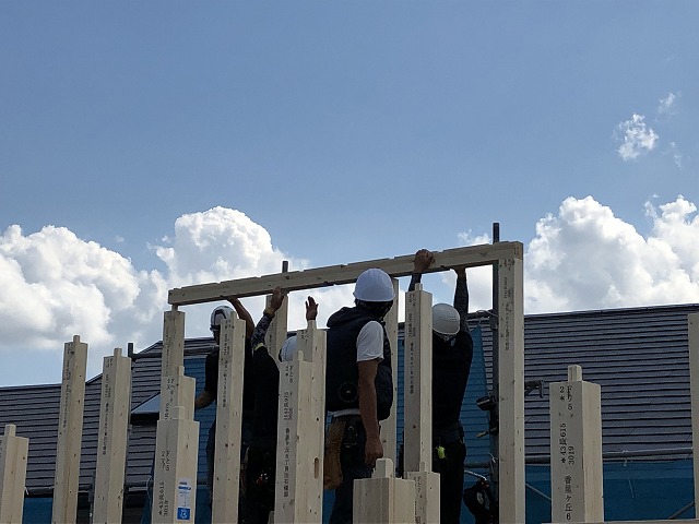奈村工務店　棟上げ