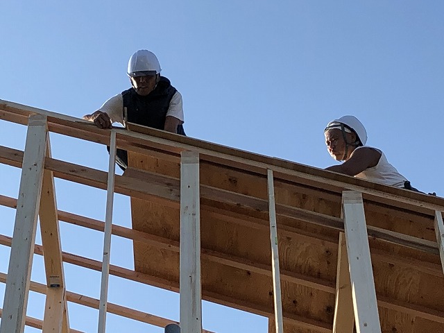 奈村工務店　棟上げ