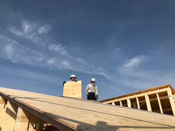 奈村工務店　棟上げ