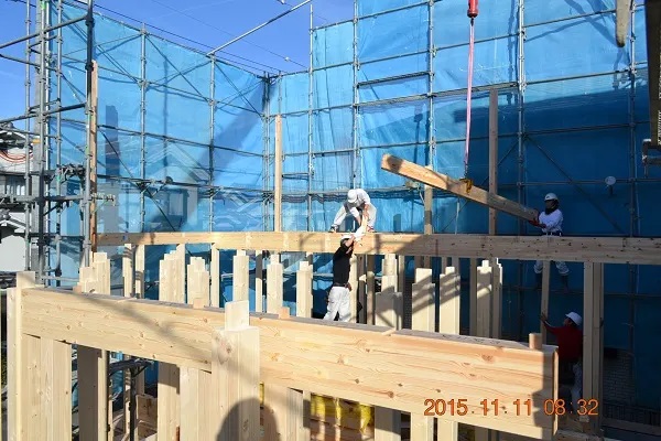 奈村工務店　棟上げ工事